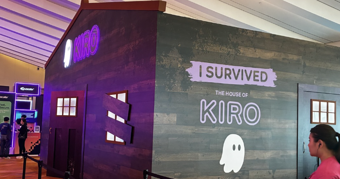 開場前のkiroのブース